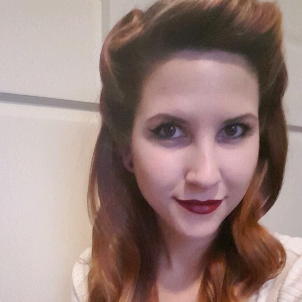 Meet your Posher, Brooke